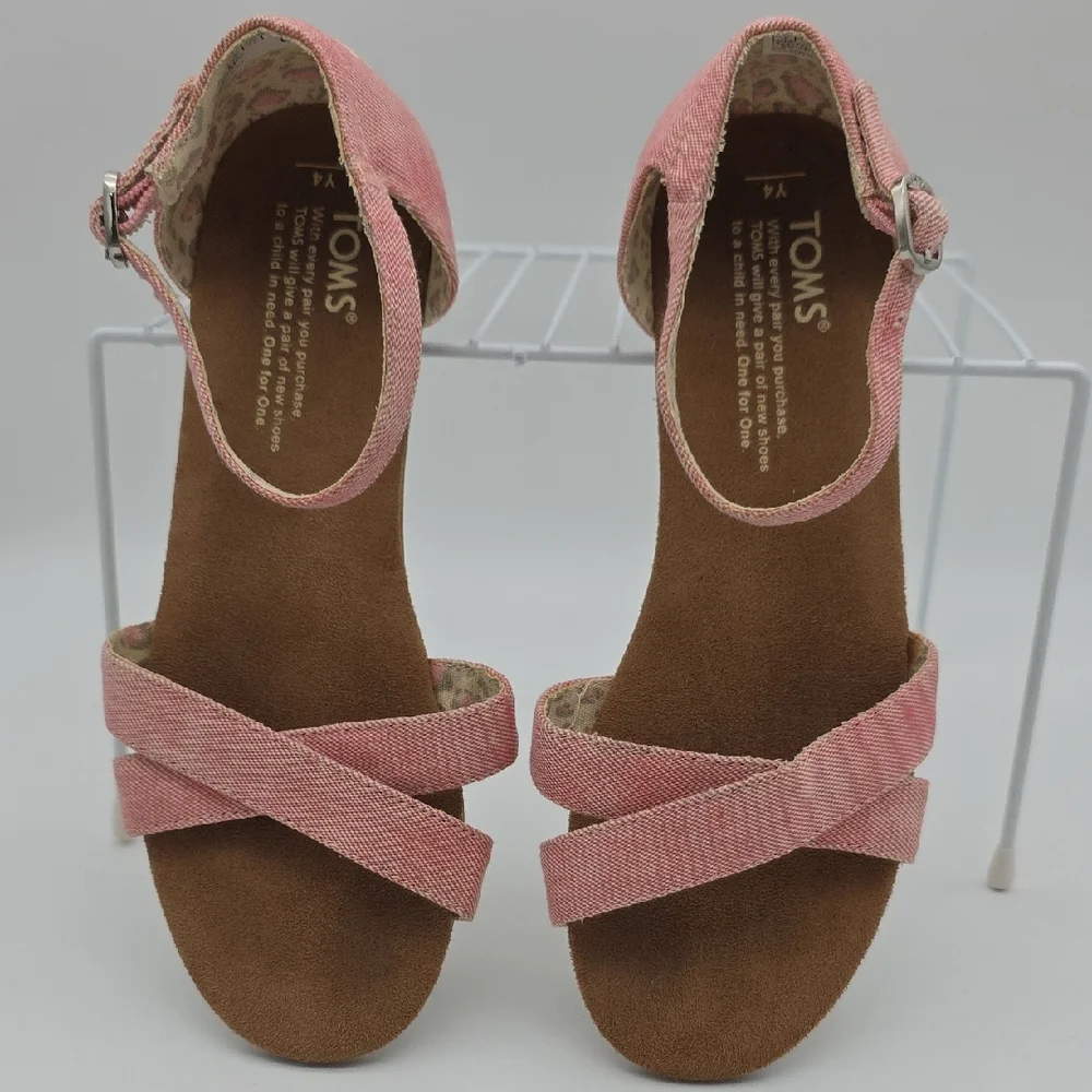 Toms Correa Sandals in Pink Size 4Y